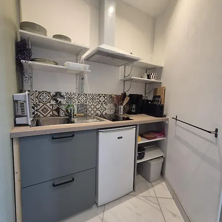 Proche Apartment *